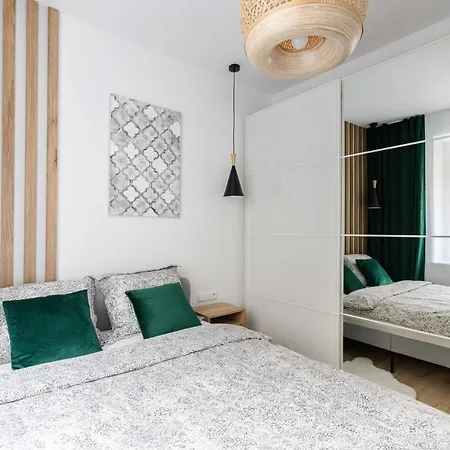 Kobiela Luxury Ktw Center Aparthotel 4*