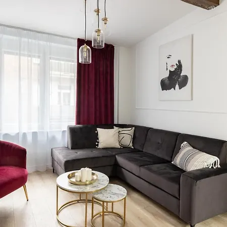 Kobiela Luxury Ktw Center Aparthotel 4*