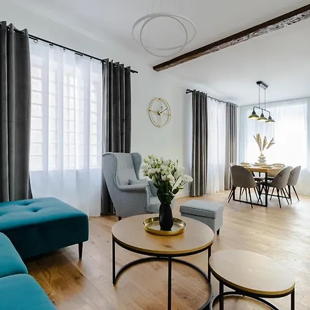 Kobiela Luxury 4*