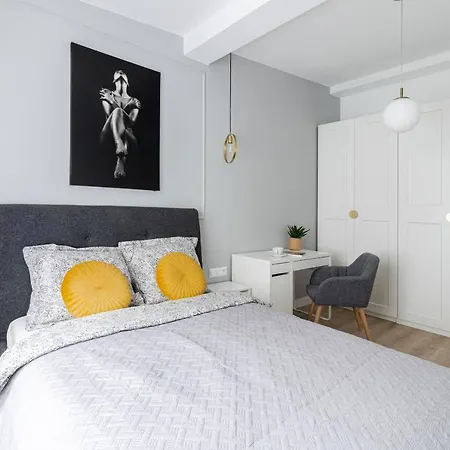 Aparthotel Kobiela Luxury Ktw Center