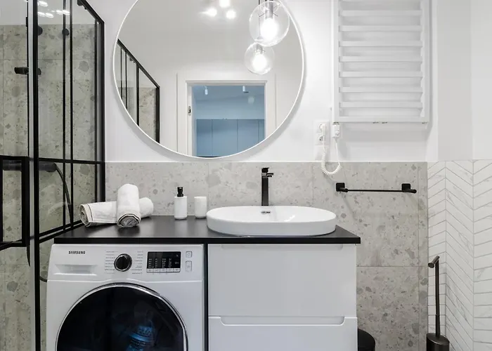 Kobiela Luxury Ktw Center Aparthotel 4*