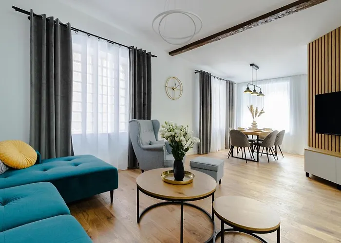 Kobiela Luxury Ktw Center 4*