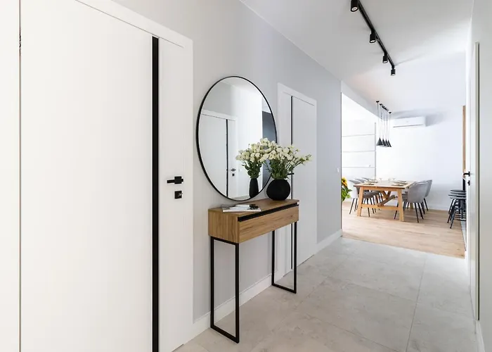 מלון דירות Kobiela Luxury Ktw Center 4*